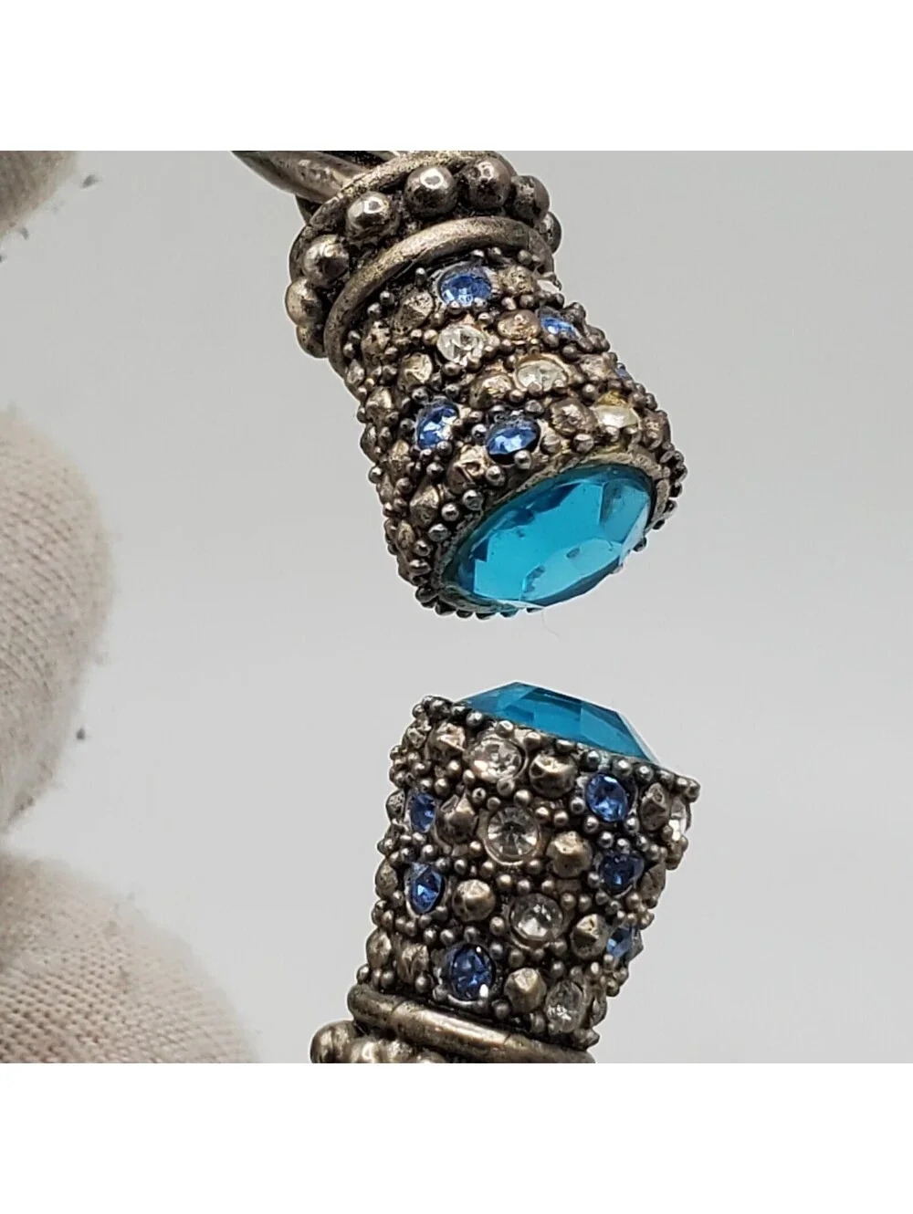Stone Rhinestone Gem Quartz Watch Womens 22mm Silver Tone New Battery
